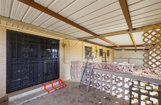 1009 Hampton Drive, Del City, OK 73115