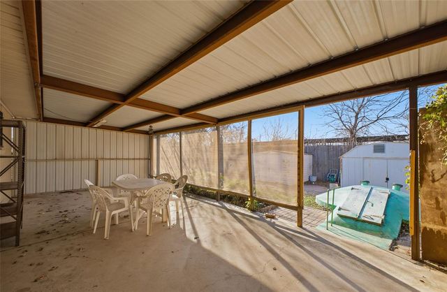 1009 Hampton Drive, Del City, OK 73115