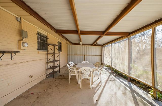 1009 Hampton Drive, Del City, OK 73115