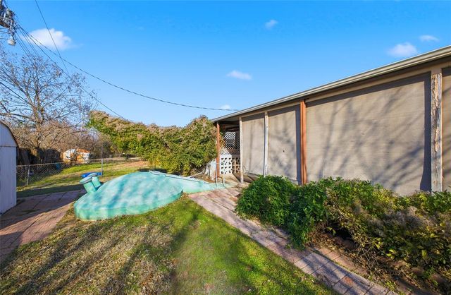 1009 Hampton Drive, Del City, OK 73115