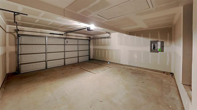408 Fox Burrow Lane, Newcastle, OK 73065
