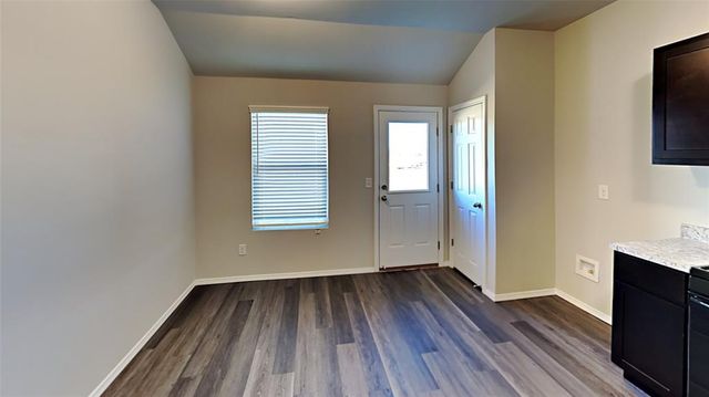 408 Fox Burrow Lane, Newcastle, OK 73065