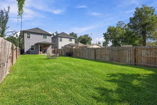 1116 Bennington Street, Houston, TX 77022