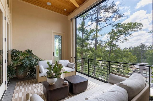 1172 Lupo Loop, Chattahoochee Hills, GA 30268