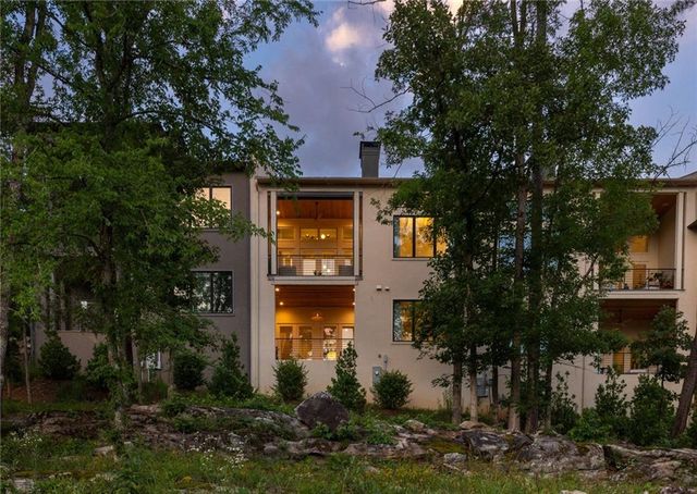 1172 Lupo Loop, Chattahoochee Hills, GA 30268
