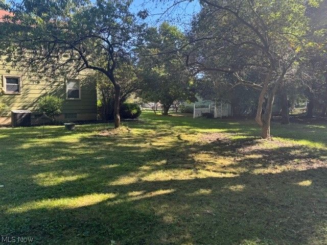 463 Colonial Drive, Liberty, OH 44505