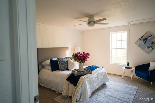 211 S Lake Street, Mount Olive, IL 62069