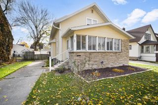 121 Frame AVENUE, Waukesha, WI 53186