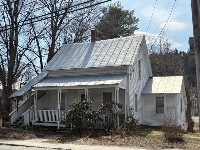 39 Safford Road, Royalton, VT 05068