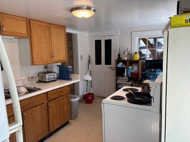 39 Safford Road, Royalton, VT 05068