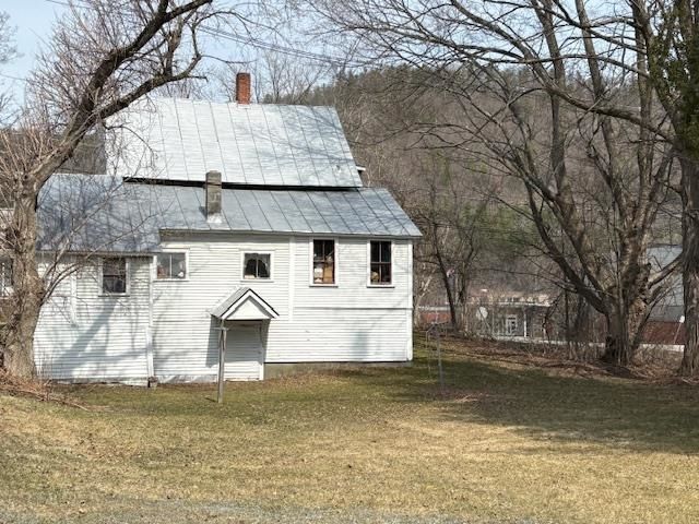 39 Safford Road, Royalton, VT 05068