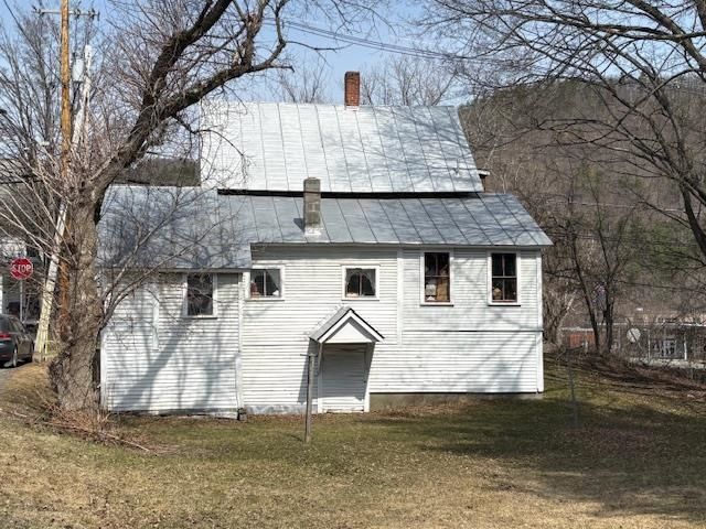 39 Safford Road, Royalton, VT 05068