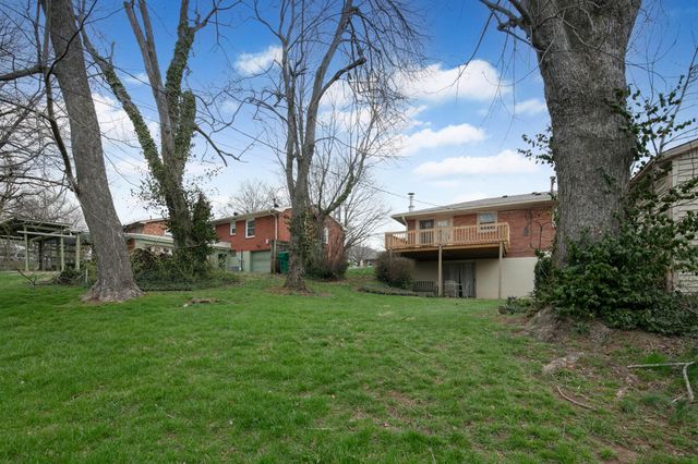 2913 Edinburgh Drive, Lexington, KY 40517