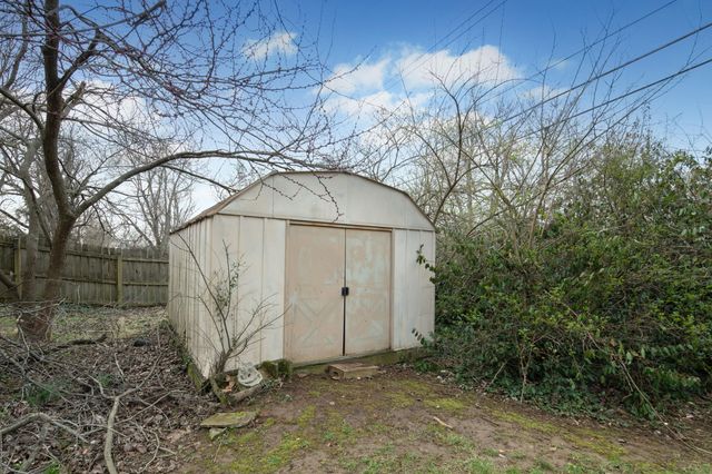 2913 Edinburgh Drive, Lexington, KY 40517