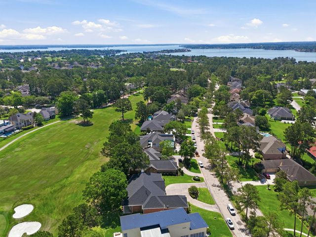 1151 Bentwater Drive, Montgomery, TX 77356