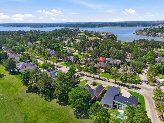 1151 Bentwater Drive, Montgomery, TX 77356