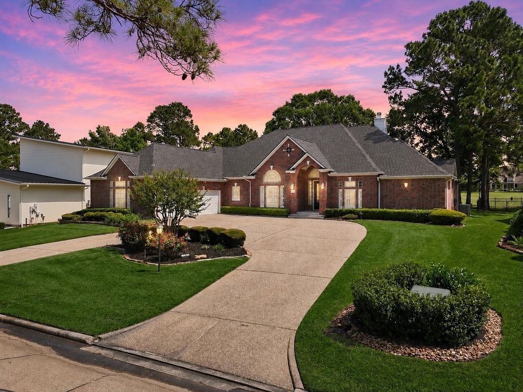 1151 Bentwater Drive, Montgomery, TX 77356