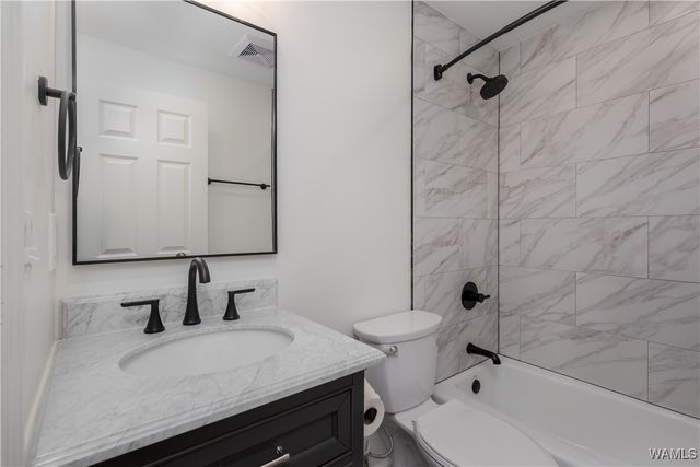 1212 12th 8, Tuscaloosa, AL 35401