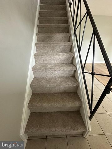 35 MEDFORD LN, Willingboro, NJ 08046