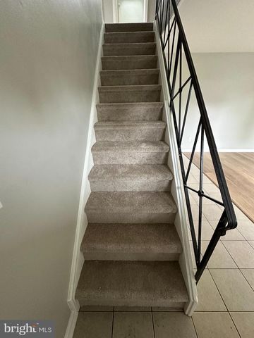 35 MEDFORD LN, Willingboro, NJ 08046