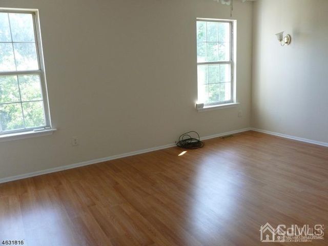 408 Hawkshead Way, Franklin, NJ 08873