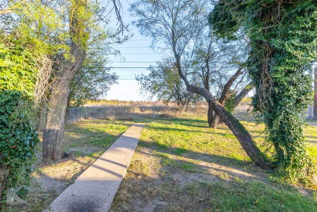 606 Bryant Road, Clyde, TX 79510