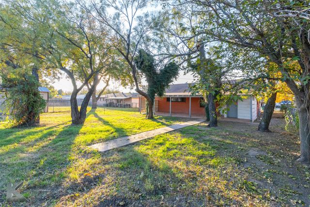 606 Bryant Road, Clyde, TX 79510