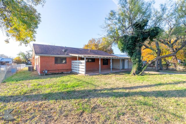 606 Bryant Road, Clyde, TX 79510