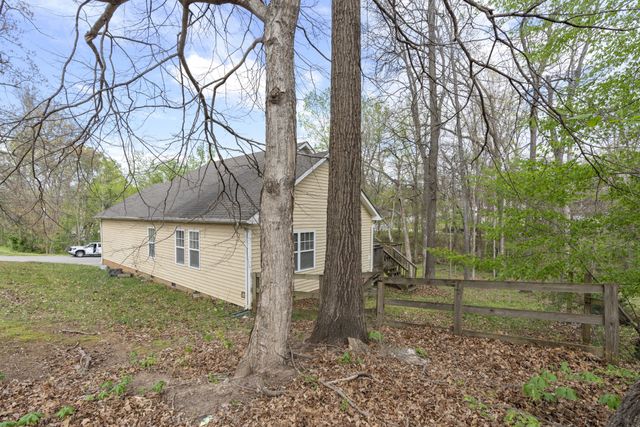 288 Shiloh Rd, Clarksville, TN 37042