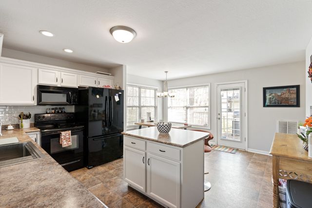 288 Shiloh Rd, Clarksville, TN 37042