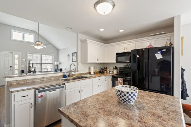 288 Shiloh Rd, Clarksville, TN 37042