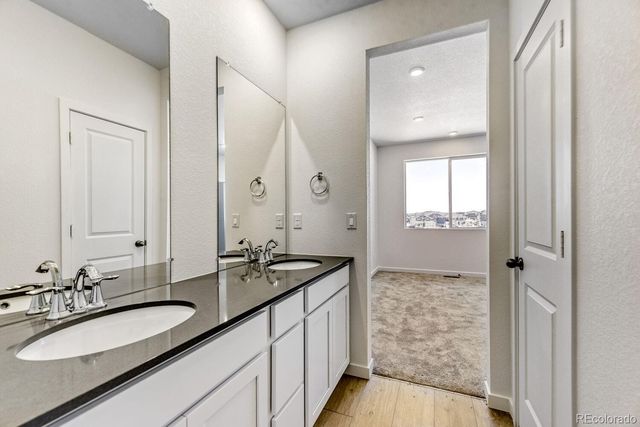 15594 Gilpin Avenue, Parker, CO 80134