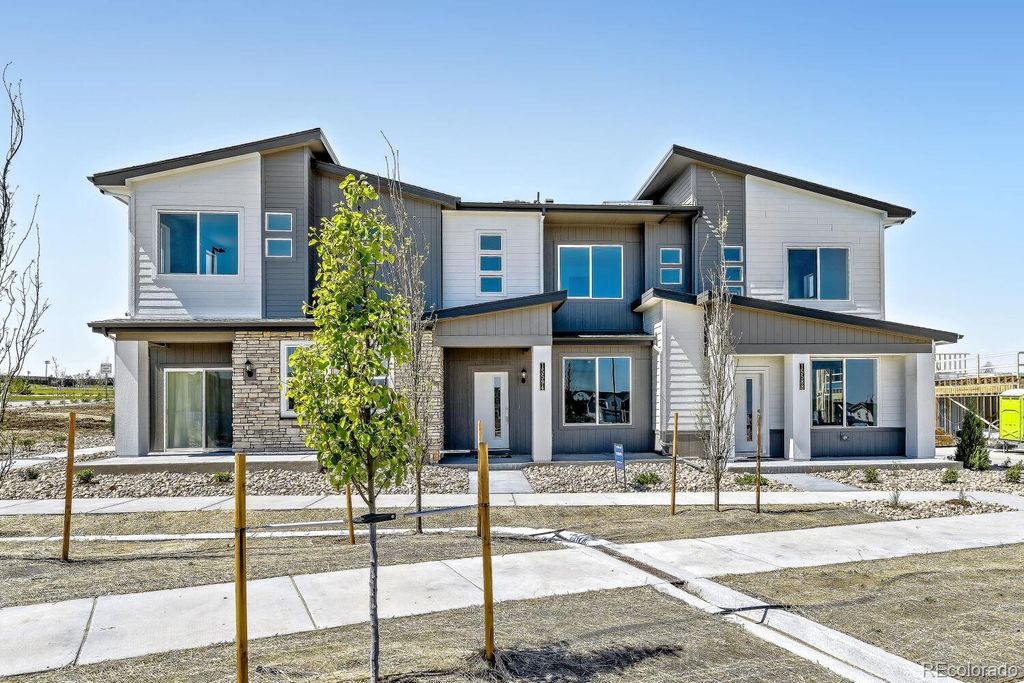 15594 Gilpin Avenue, Parker, CO 80134