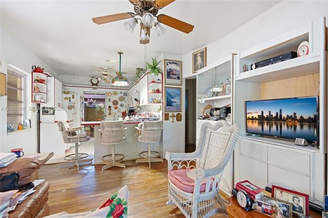621 SE 4th Street, Hialeah, FL 33010