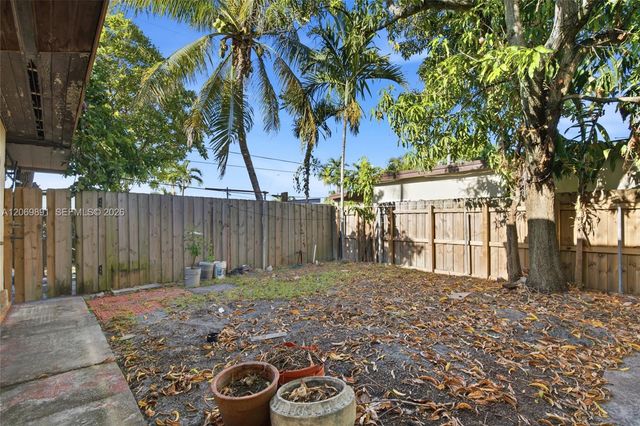 621 SE 4th Street, Hialeah, FL 33010
