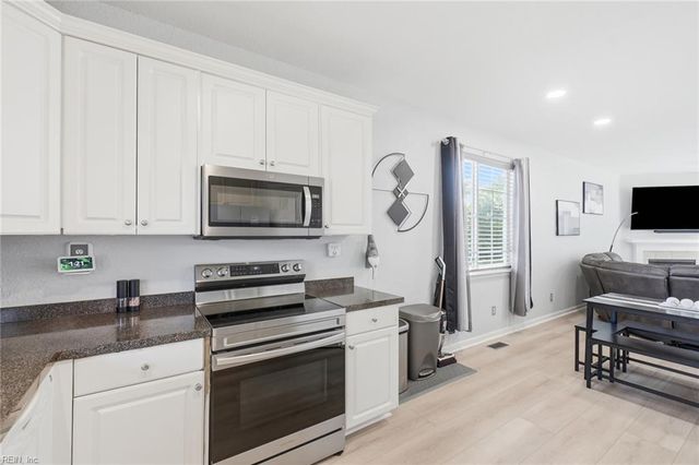 517 Lucerne AVE, Suffolk, VA 23434