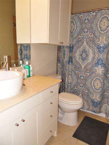 2800 Sandage Avenue 303, Fort Worth, TX 76109