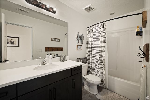 15388 S GOODING LN, Bluffdale, UT 84065