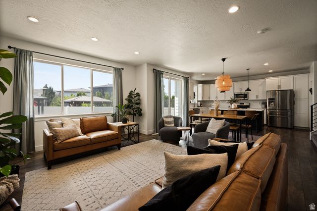 15388 S GOODING LN, Bluffdale, UT 84065