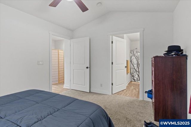 42 Weldwood Dr, Lebanon, OR 97355