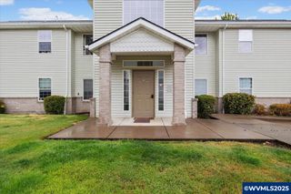 42 Weldwood Dr, Lebanon, OR 97355