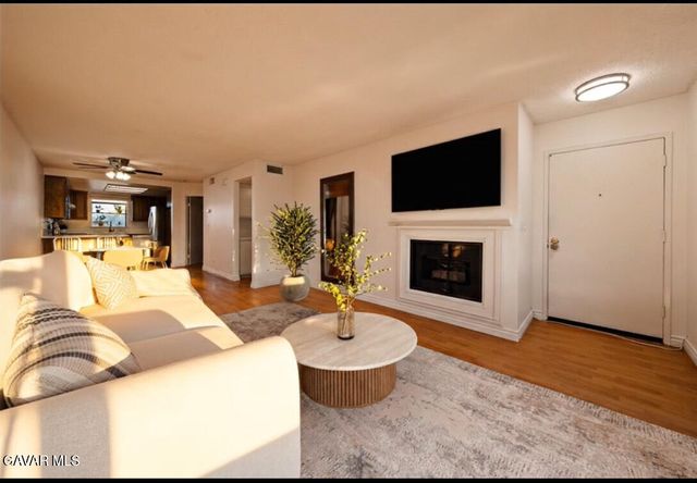 20345 Rue Crevier Unit 507, Santa Clarita, CA 91351