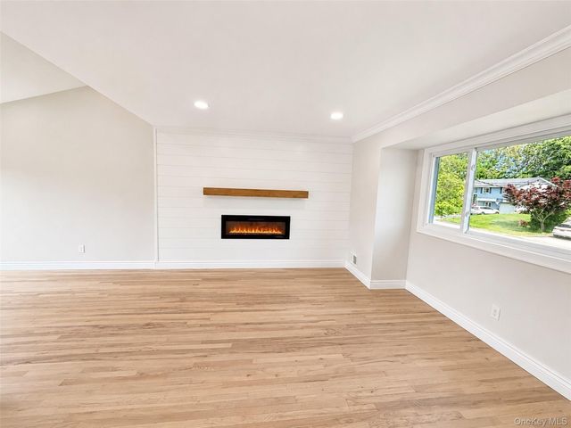 132 Berkeley Avenue, Selden, NY 11784
