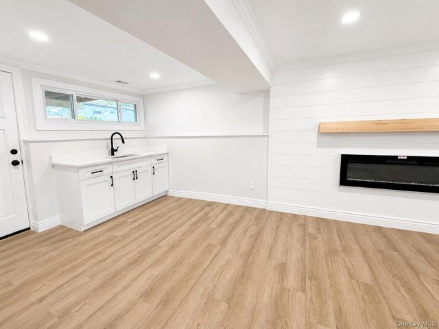 132 Berkeley Avenue, Selden, NY 11784