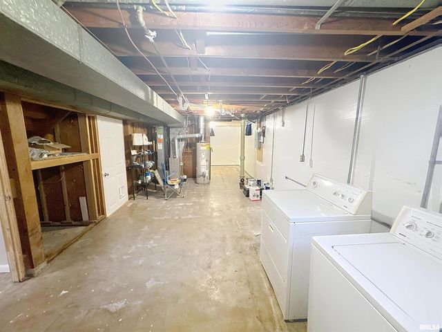 3855 26th Ave Avenue, Rock Island, IL 61201