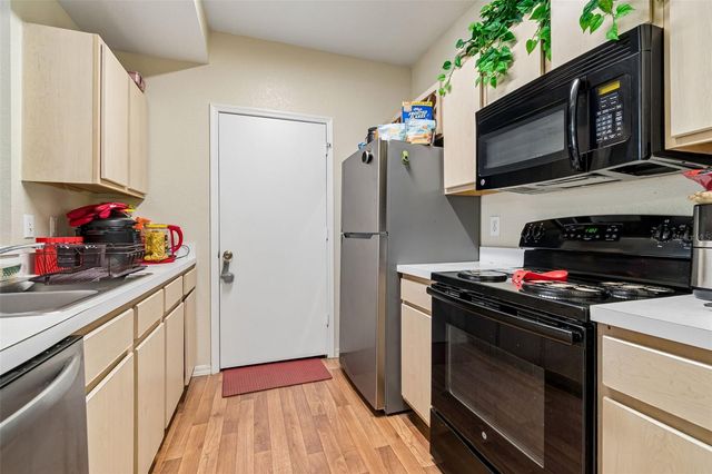 8414 LUCUYA WAY 201, Tampa, FL 33637