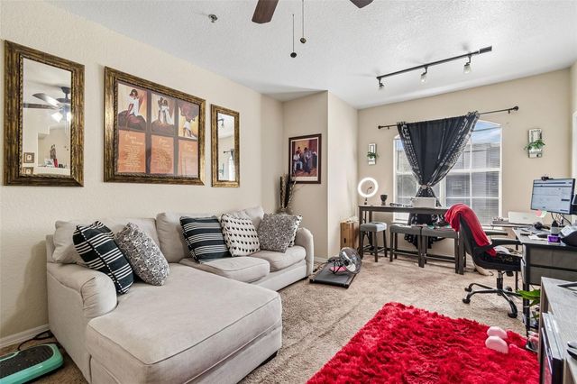 8414 LUCUYA WAY 201, Tampa, FL 33637