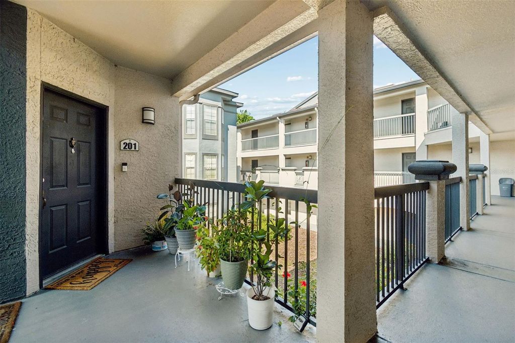 Image 14 of property listing at 8414 LUCUYA WAY 201, Tampa, FL 33637