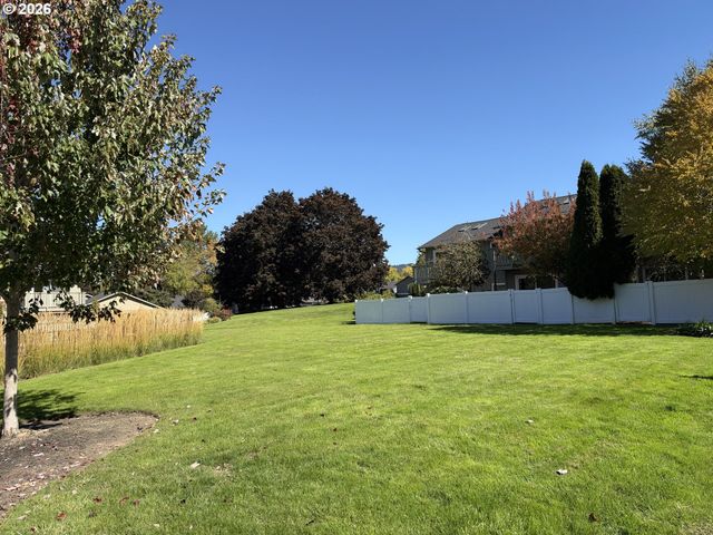 1930 Nw 143RD Ave 70, Portland, OR 97229