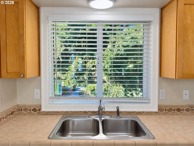 1930 Nw 143RD Ave 70, Portland, OR 97229